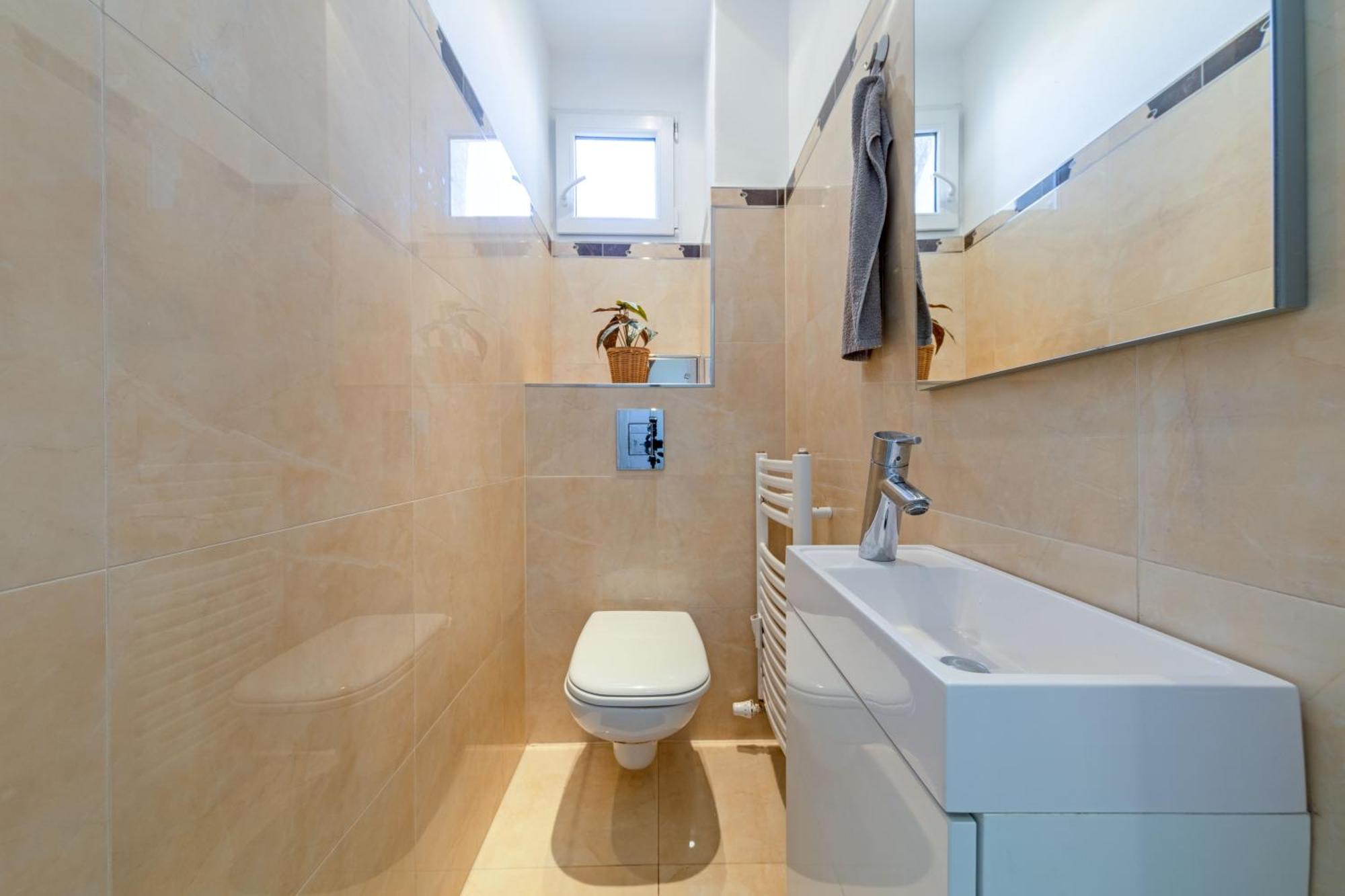 Gorgeous City Center Apartment In Bratislava With Free Parking Экстерьер фото